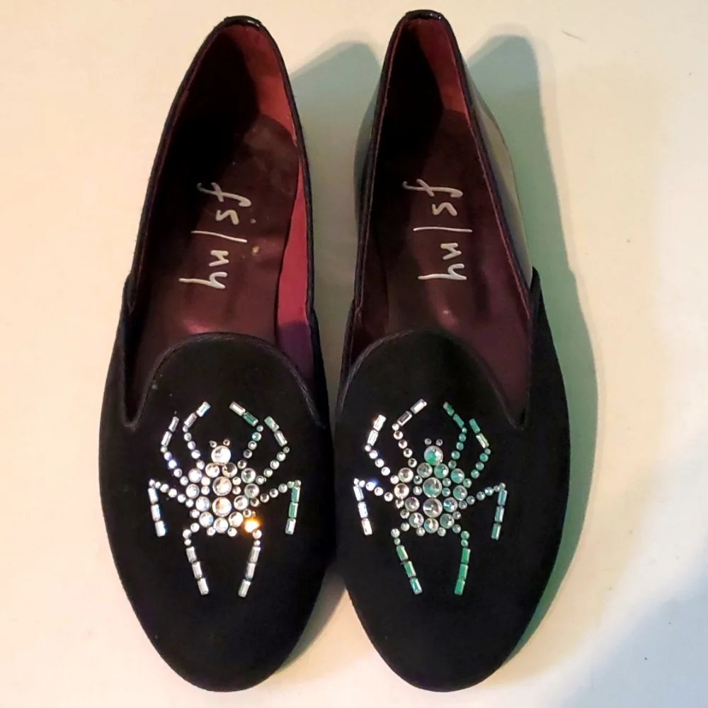 New Fsny women's 6.5 black flats with rhinestone spider design